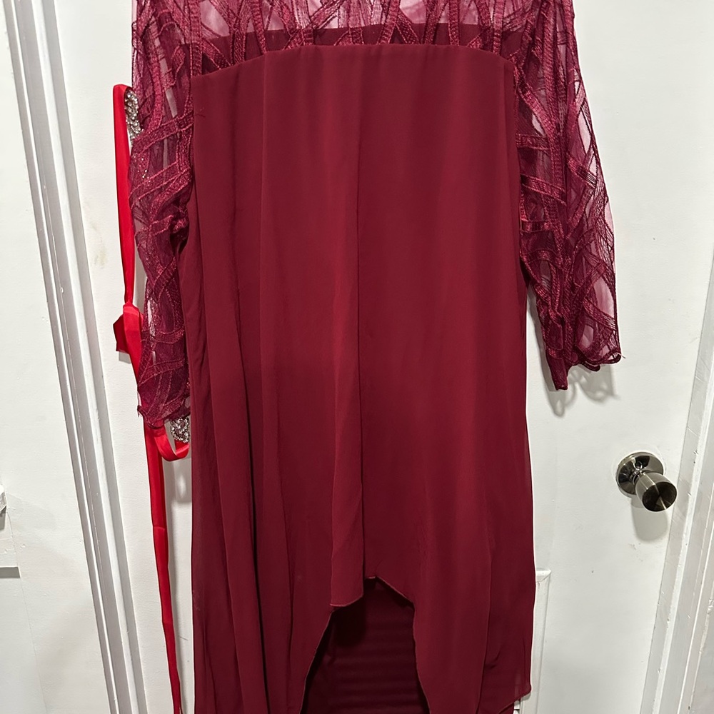 Elegant Burgundy Lace Dress